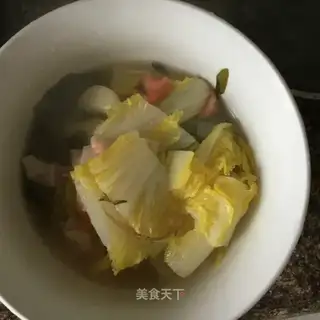 Big cabbage kelp crab soup