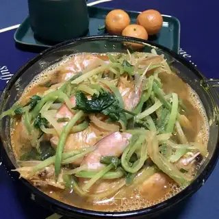 Shrimp radish soup