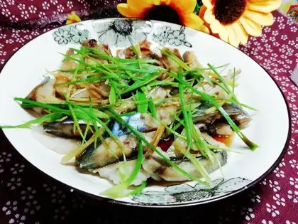 Five-flower steamed fish