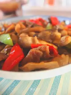 Twin pepper fried mushrooms
