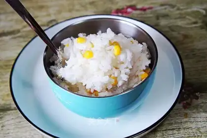 Steamed corn