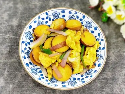 Sour chicken fried eggs