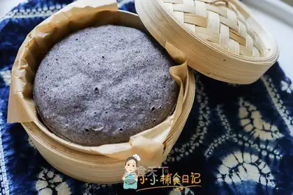 Black rice cake