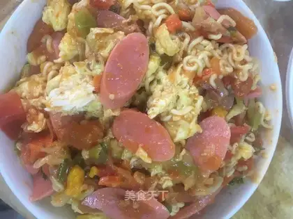 Tomato egg noodle