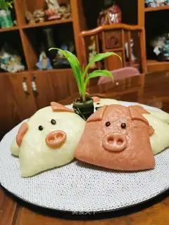 Pork cakes