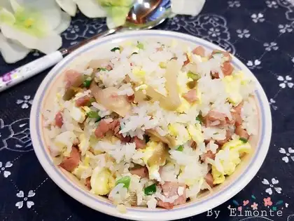 Squeeze lunch and fried rice