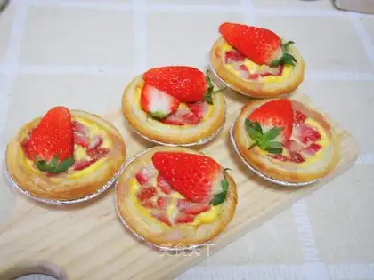 Butterless strawberries and eggs