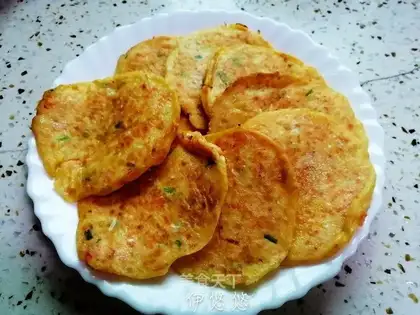 Carrot pancakes