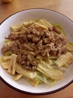 Meat rotting bamboo