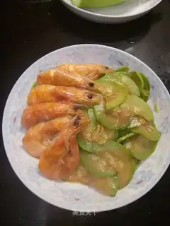 Shrimp burning in the sea
