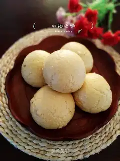 Corn-coated sugar buns