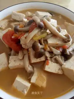 Crab mushroom tofu soup