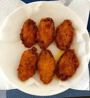 Hot chicken wings