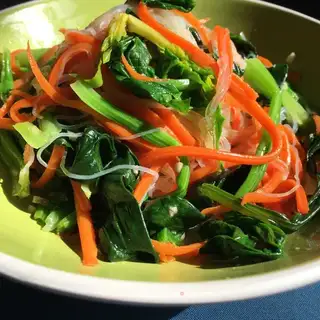 A spinach mix fan