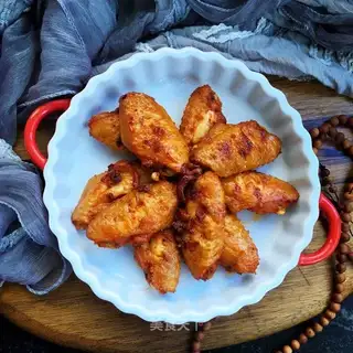 Fried chicken wings