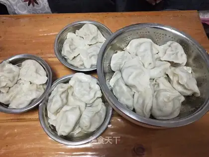 Sea rainbow dumplings