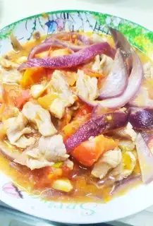 Onion tomato fried pork