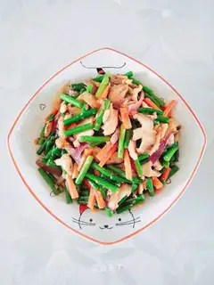 Chicken mushrooms and garlic