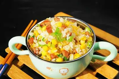 Black pepper beef sausage fried rice