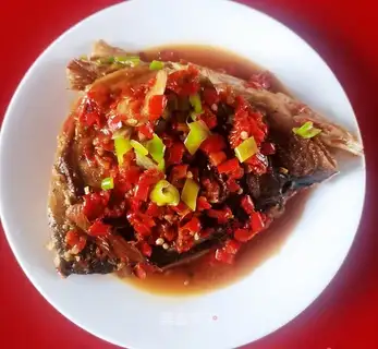Beer and pepperfish head