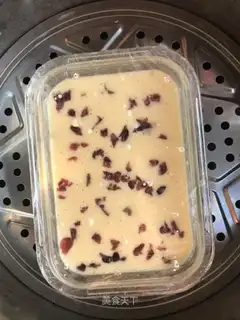Cranberry yogurt cake