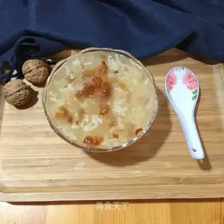 Peach glue, silver and rice porridge
