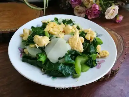Duck eggs and oxen