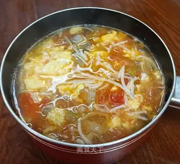 Tomato mushroom egg soup