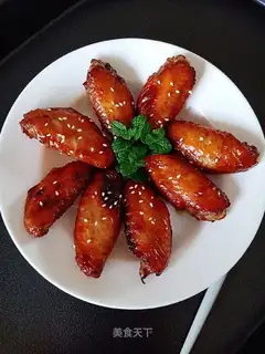 Roasted chicken wings