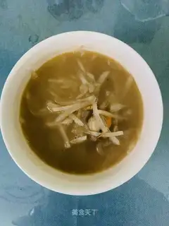 Dry sauerkraut radish soup