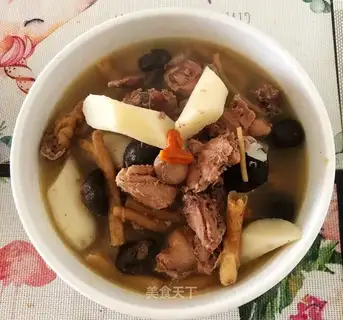 Black-faced mushroom potion chicken