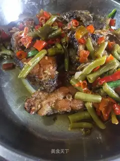 Sour-beans fried fish
