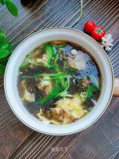 cucumber pickles and omelet soup