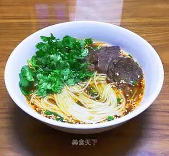 Dry beef noodles