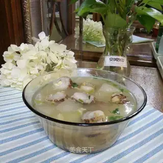 Scallop melon soup