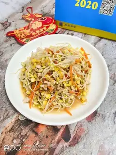 Bean sprouts