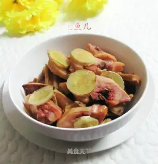 Steam squid and chicken legs