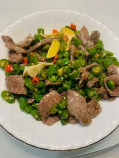Pretzel beef