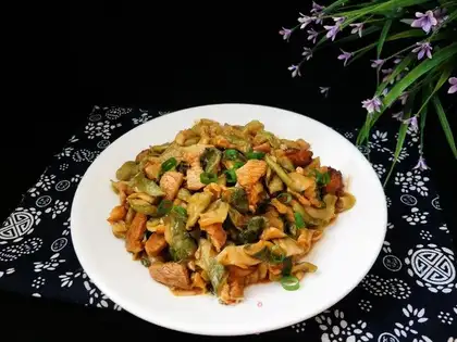 Northeast cucumber dry fried meat