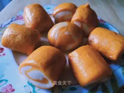 Carrot buns