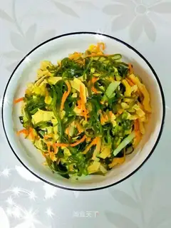 Dried tofu and sea ribbon