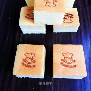 Old yogurt early cake