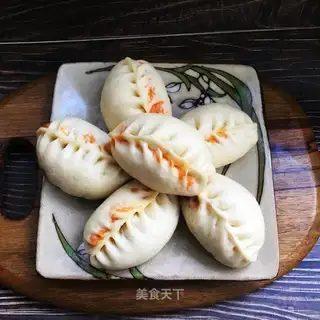 Routine carrot beef buns