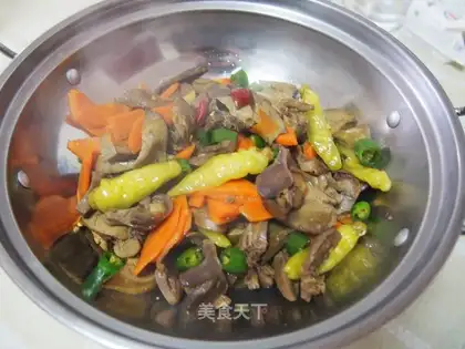 Dry-pot hot chicken