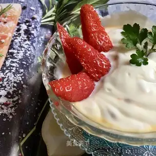 Bacon yogurt bowl