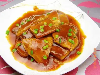 Dried tofu with tomato sauce