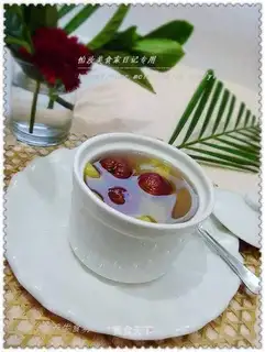 Apple and Hawthorn Sweet Soup