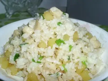 Potato and fish ball fried rice