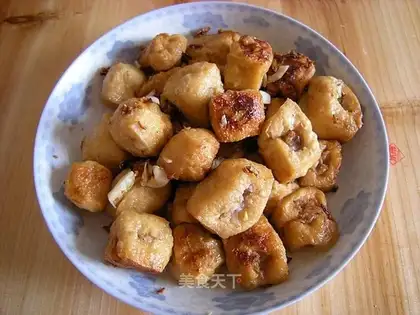 Stewed tofu with meat