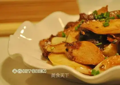 Maotai-flavored bamboo shoot slices
